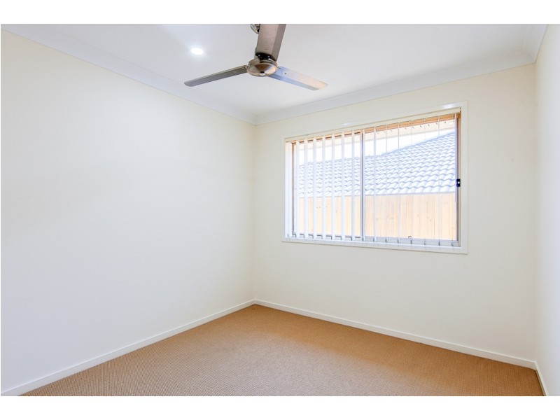 14 Hazel Street, Pimpama QLD 4209