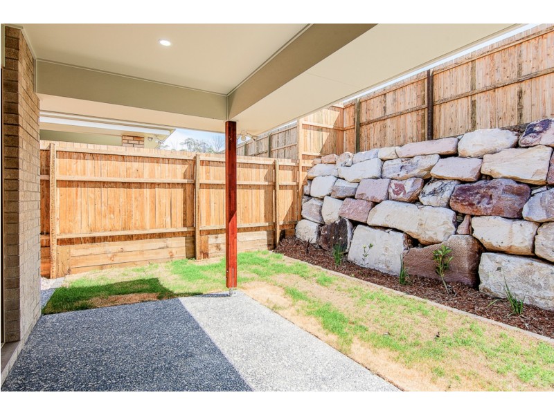 14 Hazel Street, Pimpama QLD 4209