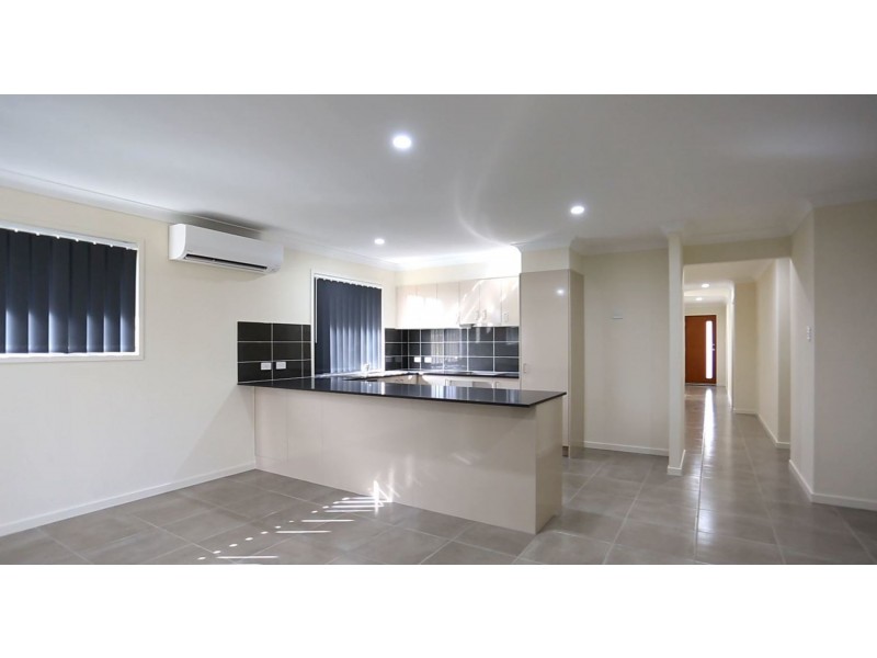 10 Steves Way, Coomera QLD 4209