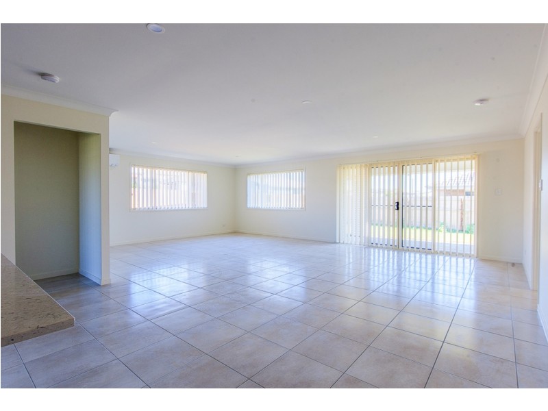 15 Chapman Street, Pimpama QLD 4209