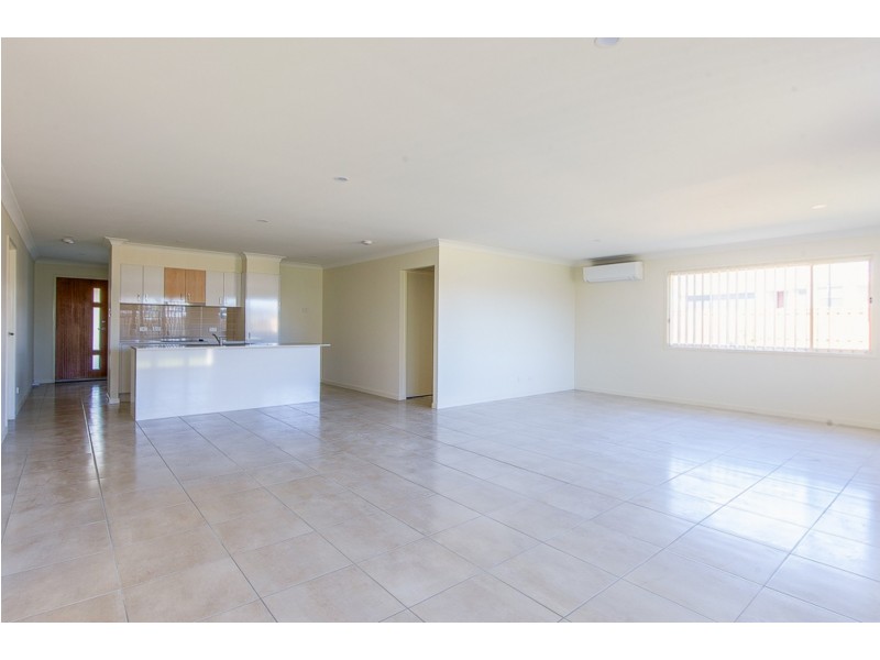 15 Chapman Street, Pimpama QLD 4209