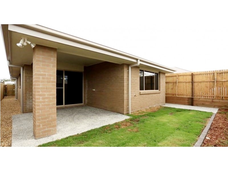 15 Woodrose Circuit, Pimpama QLD 4209