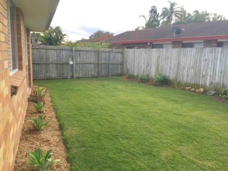 2/11 Trevor Drive, Coombabah QLD 4216