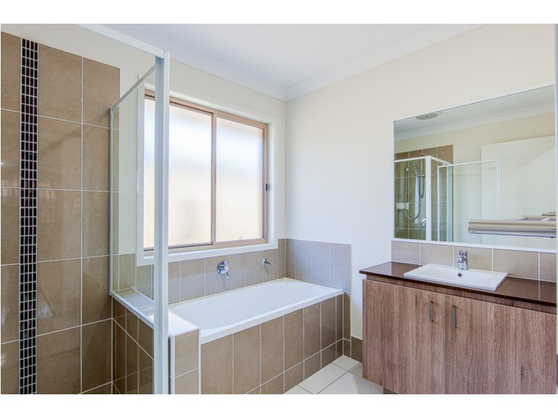 46 Dysart Drive, Holmview QLD 4207