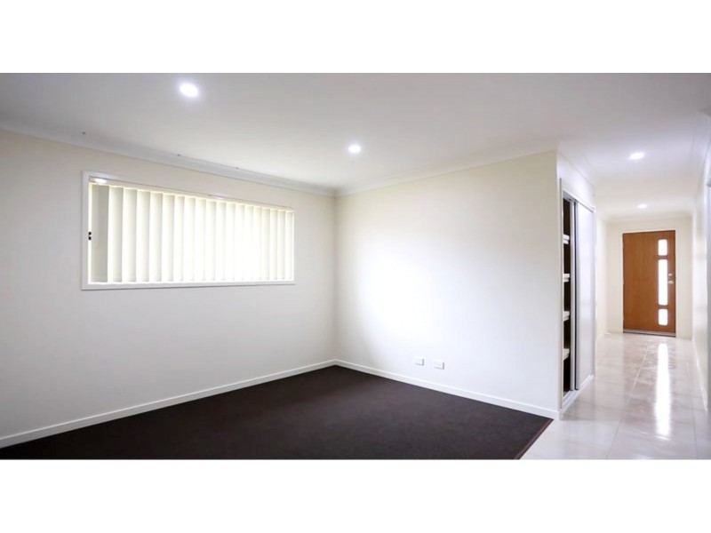 52 Greenwich Avenue, Pimpama QLD 4209