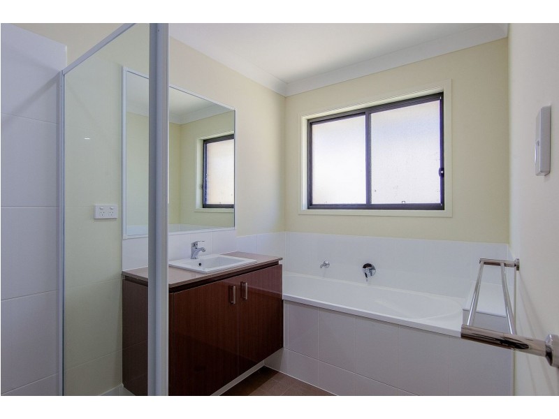 4 Dysart Drive, Holmview QLD 4207