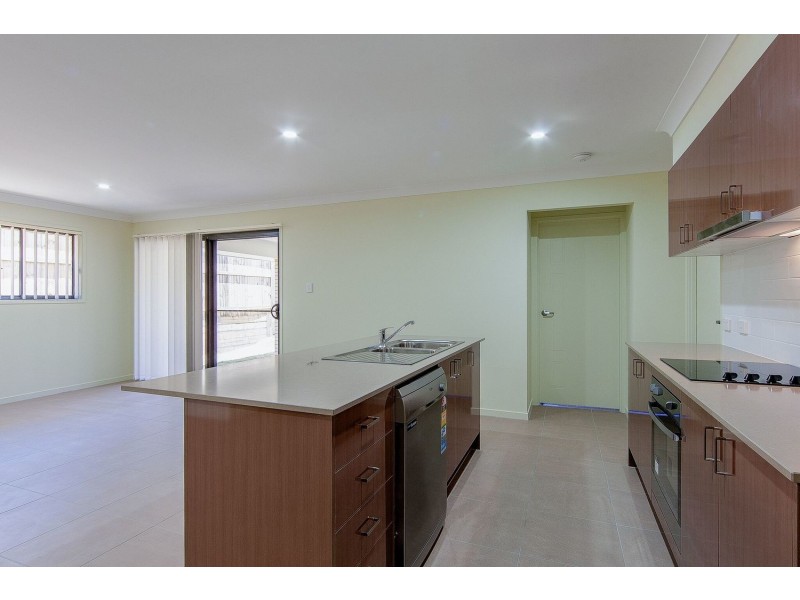 4 Dysart Drive, Holmview QLD 4207