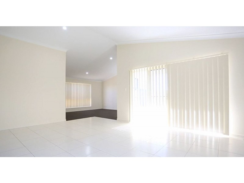 73 Fountain Street, Pimpama QLD 4209