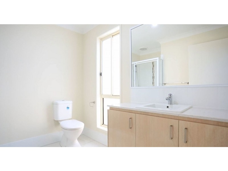 73 Fountain Street, Pimpama QLD 4209