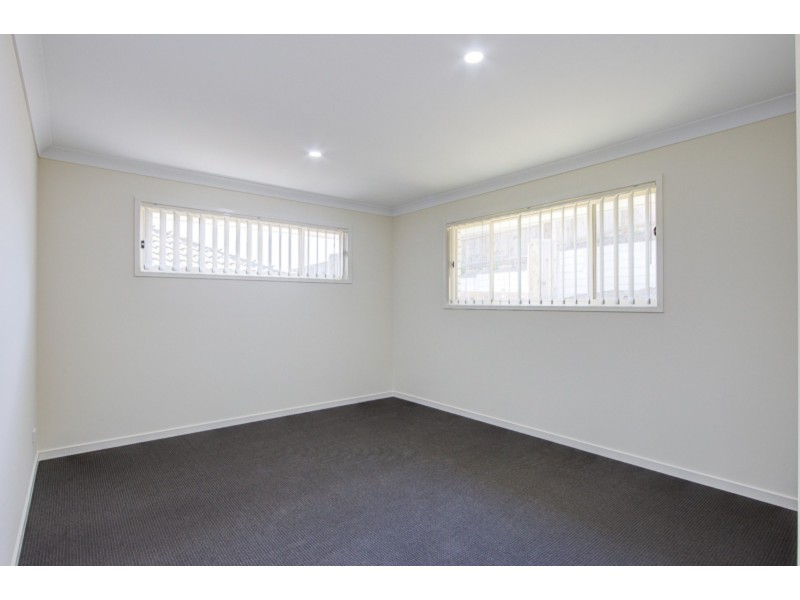7 Dysart Drive, Holmview QLD 4207