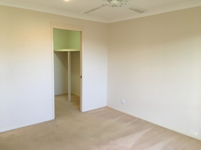 86 Tee Trees Boulevard, Arundel QLD 4214