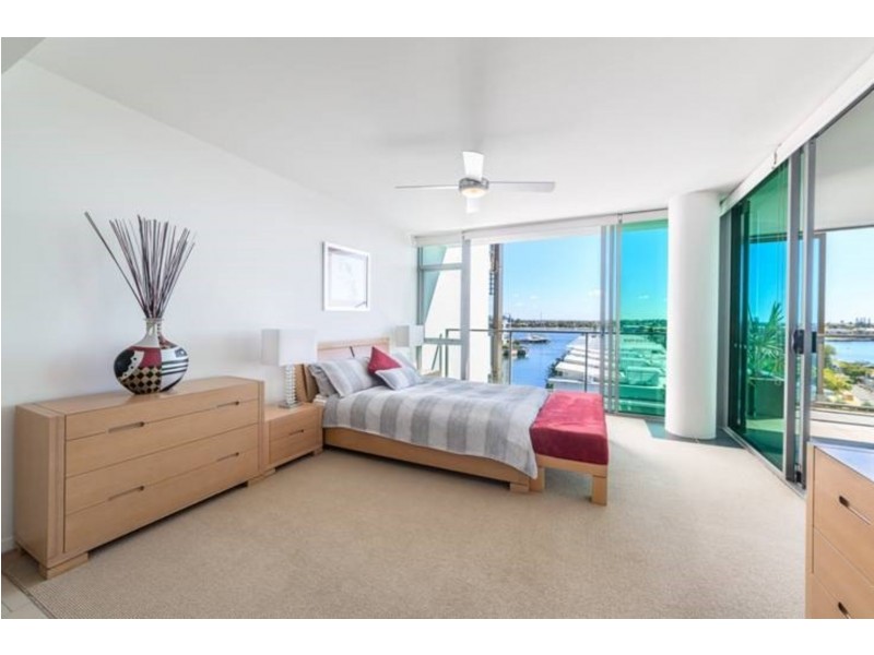 7506/2 Ephraim Island, Paradise Point QLD 4216