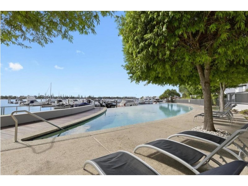 7506/2 Ephraim Island, Paradise Point QLD 4216