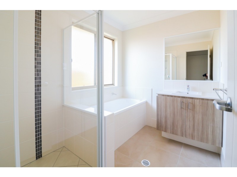 79 Fountain Street, Pimpama QLD 4209