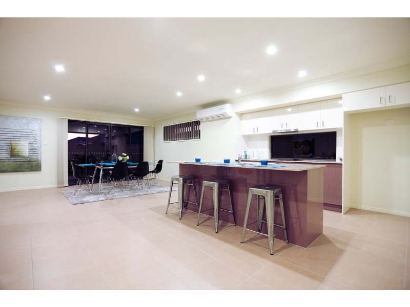 23 Milbrook Crescent, Pimpama QLD 4209