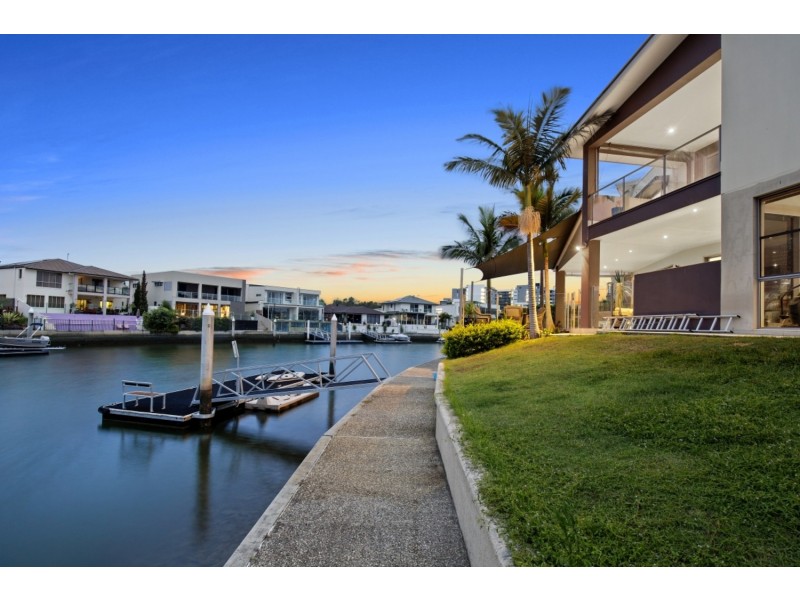 12 North Quay Drive, Biggera Waters QLD 4216