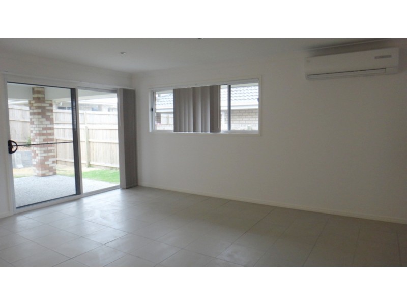 72 Damian Leeding Way, Upper Coomera QLD 4209