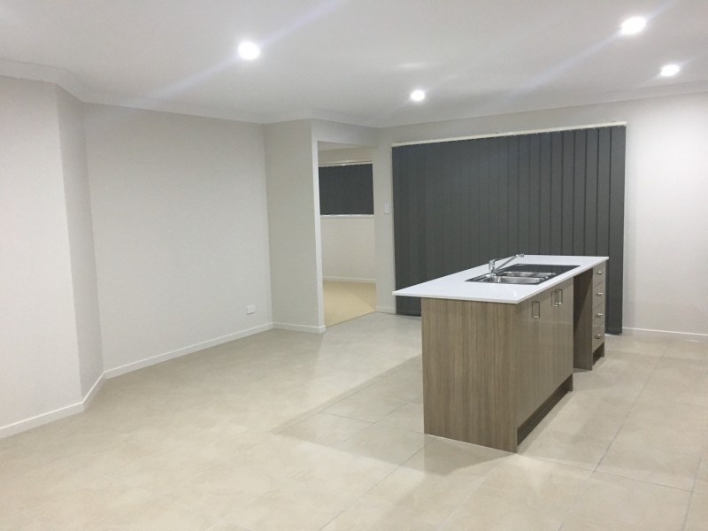 90A Dixon Drive, Pimpama QLD 4209