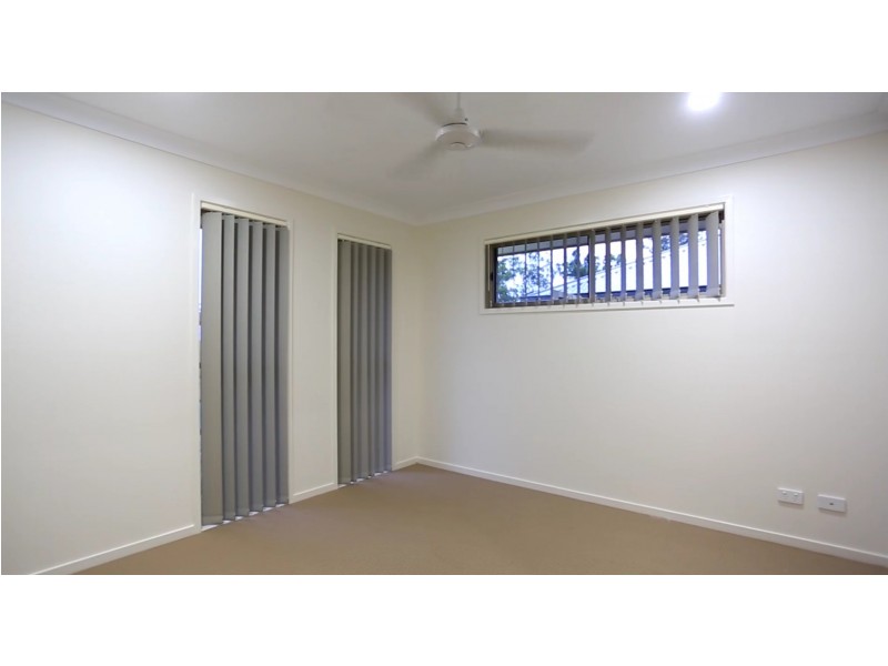 32 Percy Earl Crescent, Pimpama QLD 4209