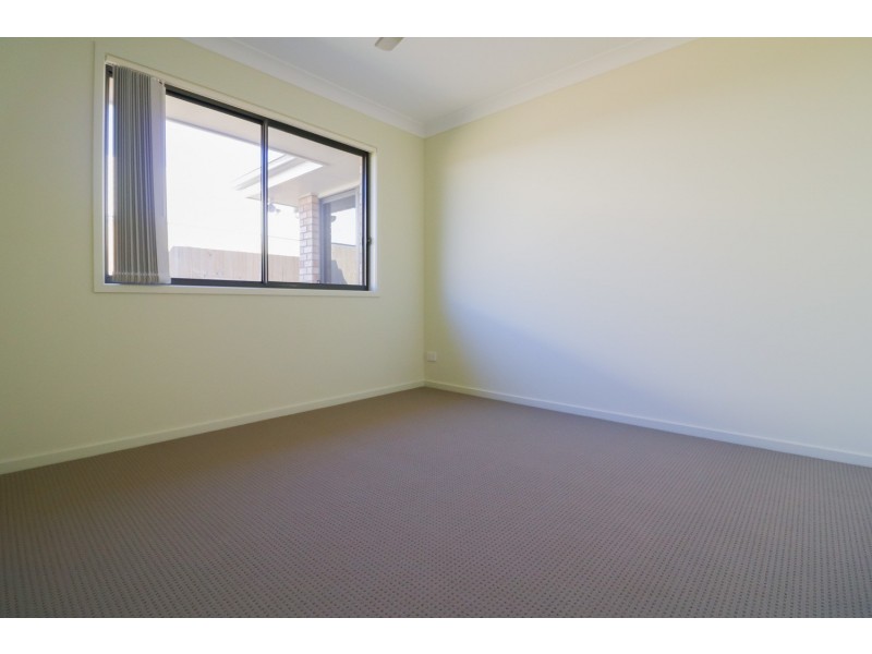 11 Steves Way, Coomera QLD 4209