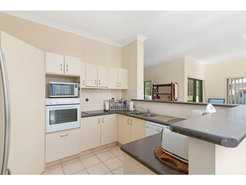 9 Laurina Court, Elanora QLD 4221