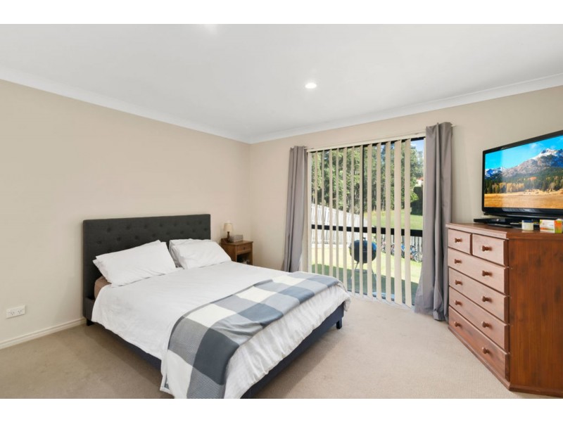 9 Laurina Court, Elanora QLD 4221