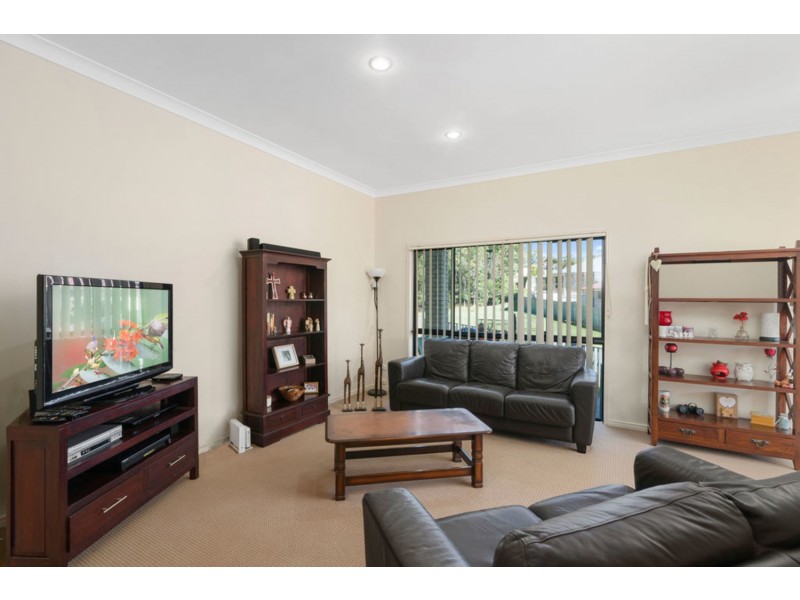 9 Laurina Court, Elanora QLD 4221