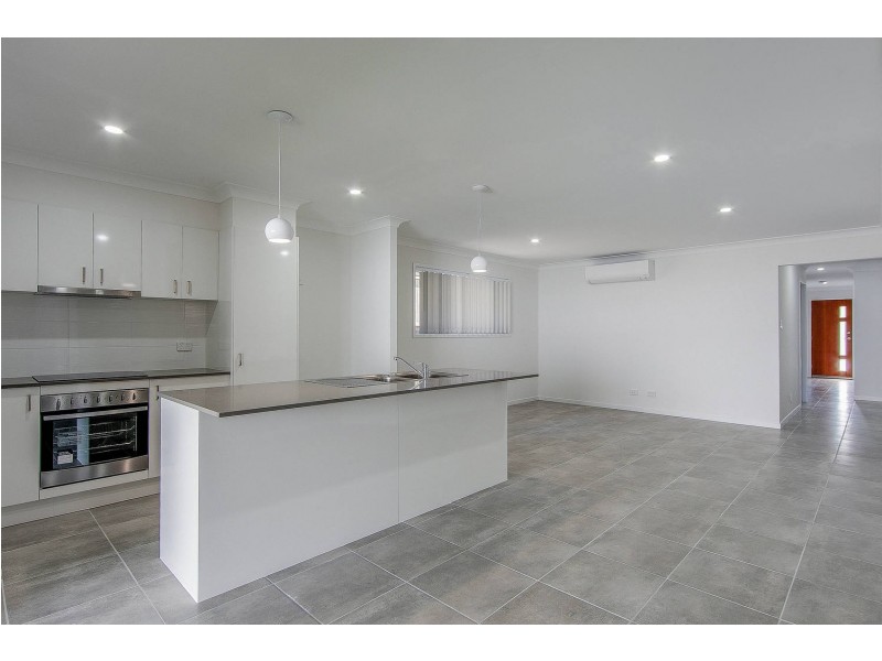 18 Clermont Street, Holmview QLD 4207
