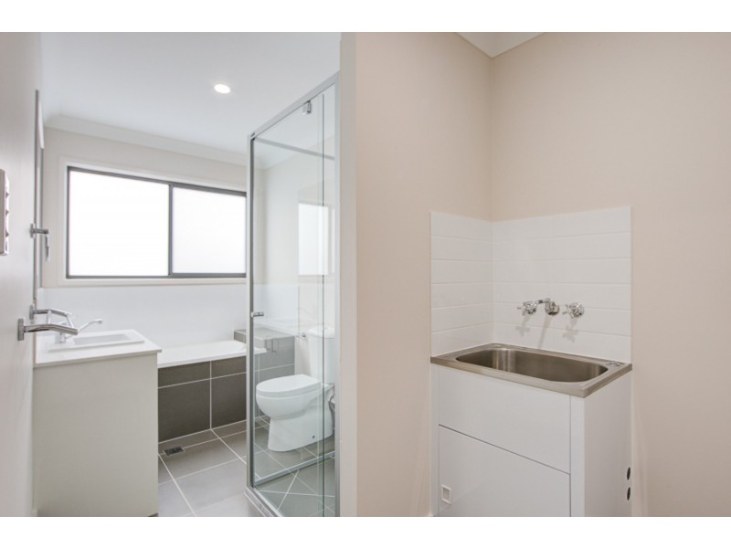 2/50 Rosella Street, Loganlea QLD 4131