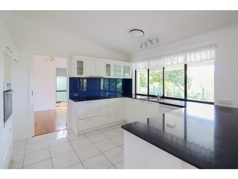 13 Zoeller Drive, Parkwood QLD 4214