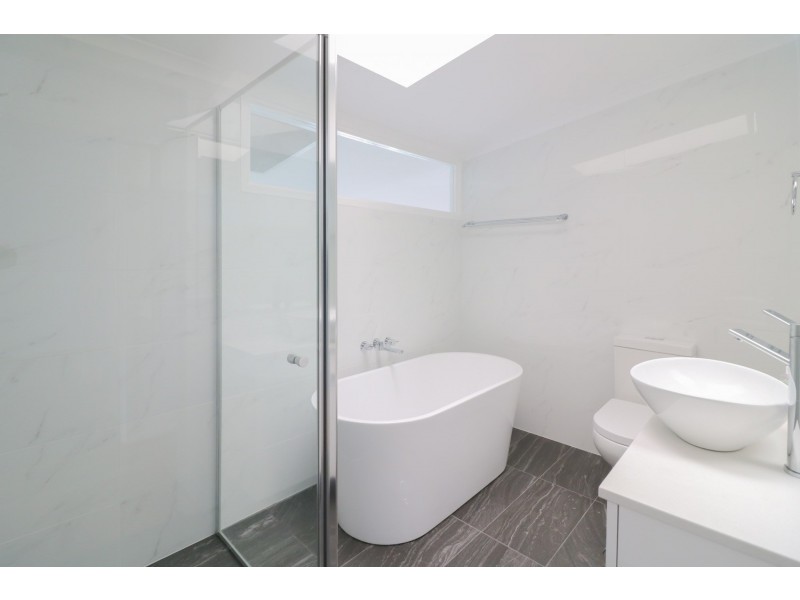 13 Zoeller Drive, Parkwood QLD 4214