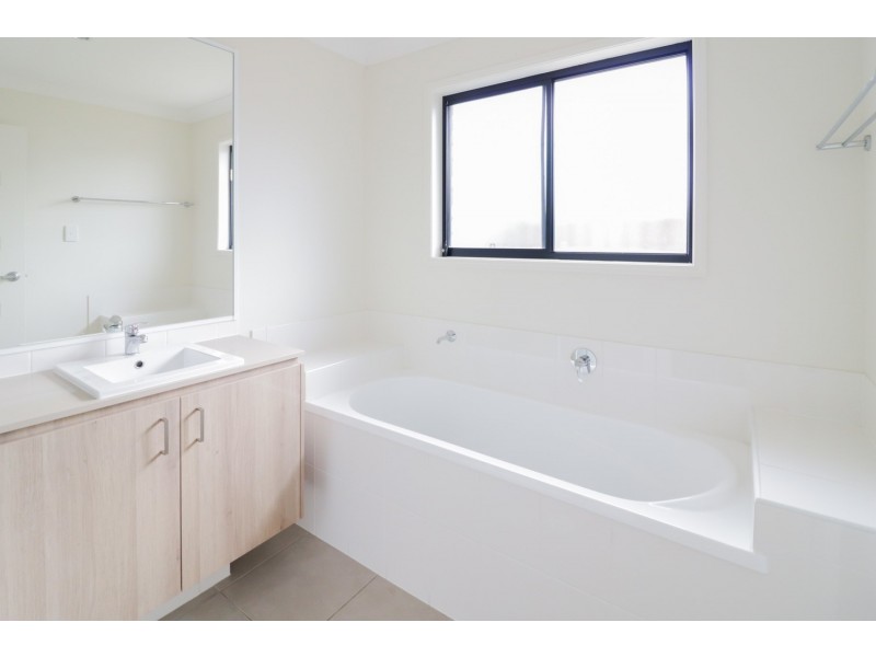 49 Orlando Drive, Coomera QLD 4209