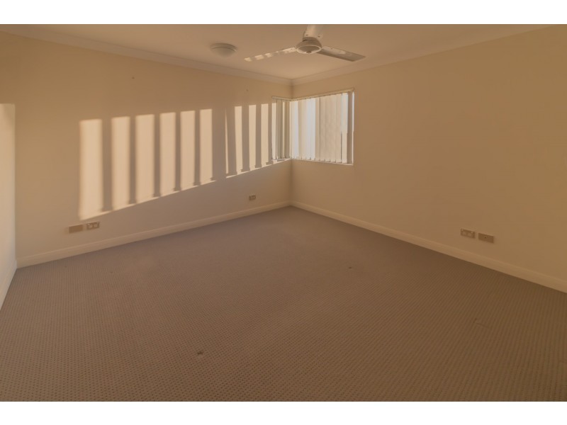 27/48 The Esplanade, Paradise Point QLD 4216