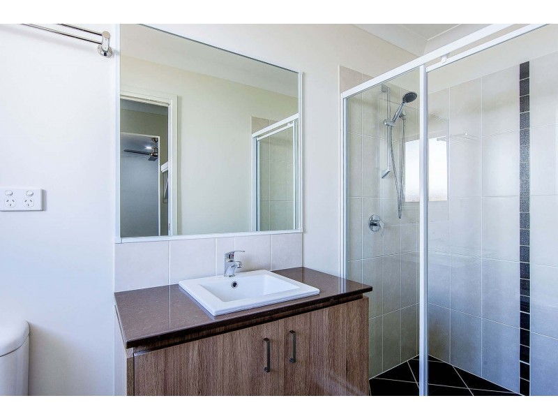 36 Clermont Street, Holmview QLD 4207