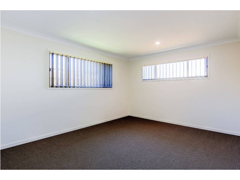 36 Clermont Street, Holmview QLD 4207