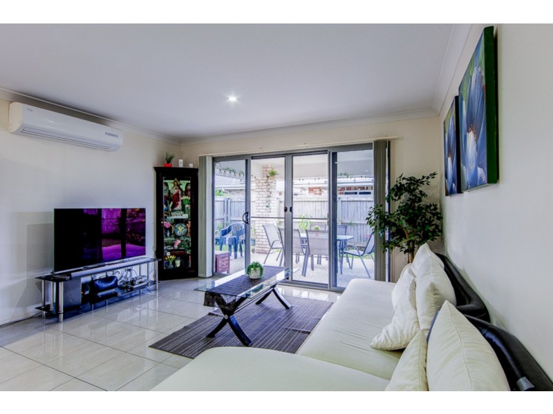 64 Damian Leeding Way, Upper Coomera QLD 4209