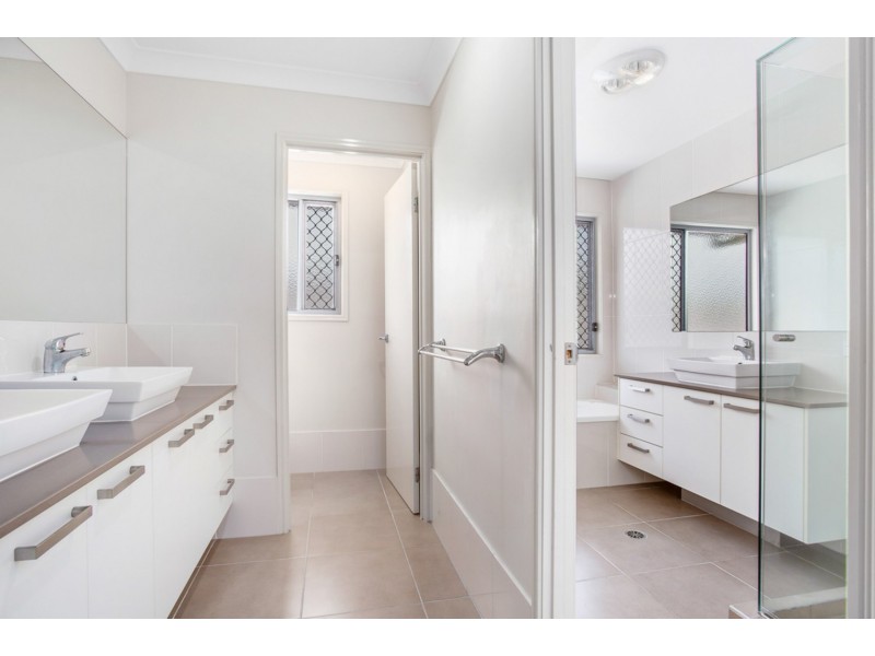 7 Lisa Crescent, Coomera QLD 4209