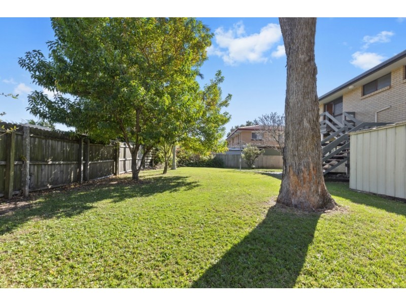 290 Bayview Street, Hollywell QLD 4216