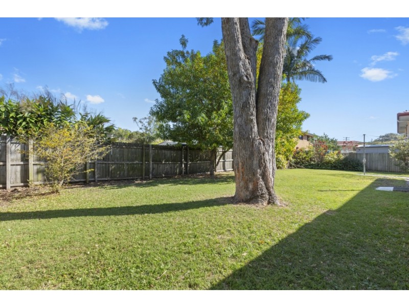 290 Bayview Street, Hollywell QLD 4216