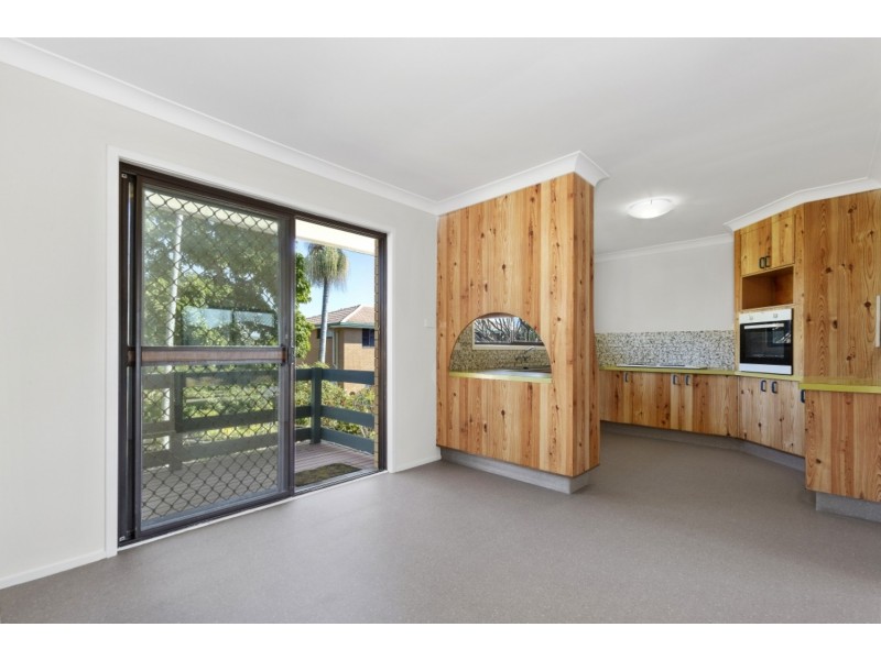 290 Bayview Street, Hollywell QLD 4216