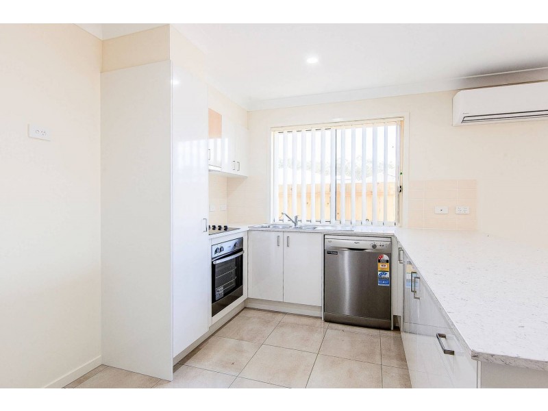 2  Zhang Street, Holmview QLD 4207