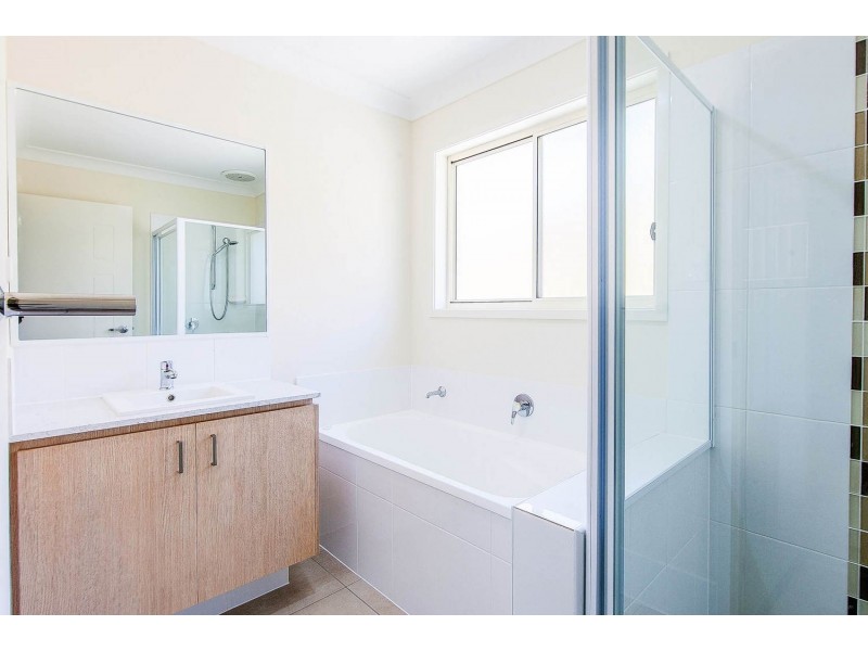 2  Zhang Street, Holmview QLD 4207