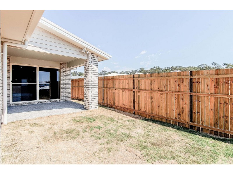 2  Zhang Street, Holmview QLD 4207