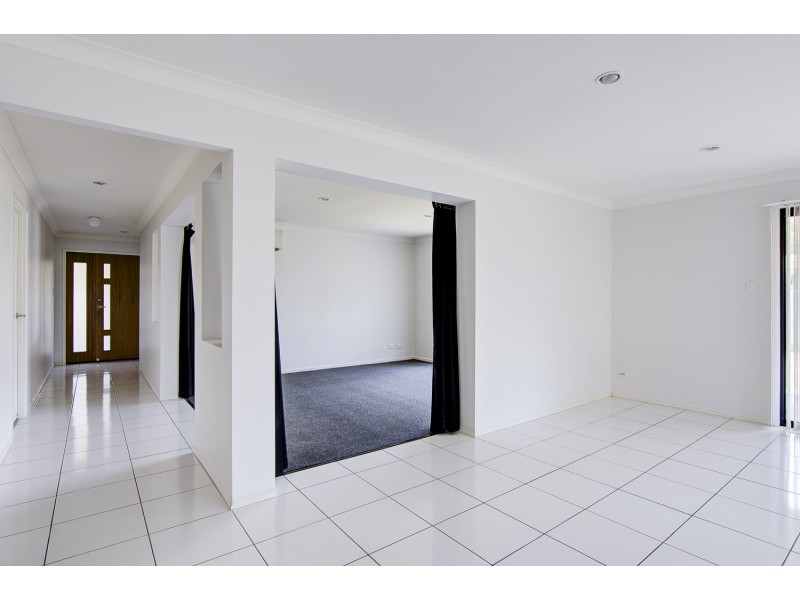 14 Marigold Street, Regents Park QLD 4118