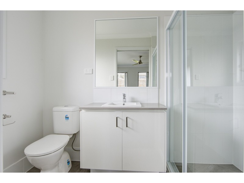 16 Dysart Drive, Holmview QLD 4207