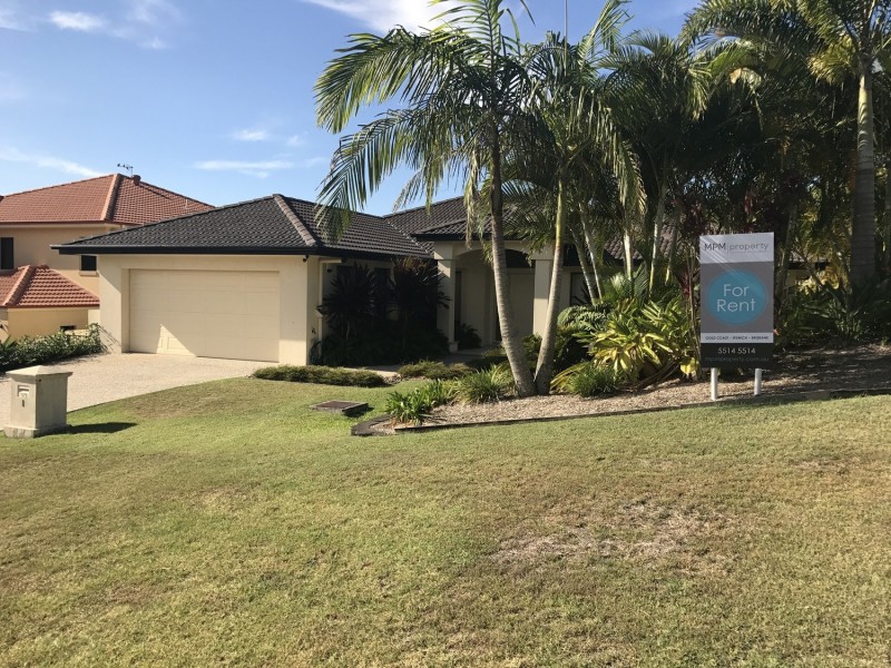 1 Selsey Court, Arundel QLD 4214