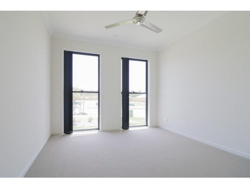 19 Steves Way, Coomera QLD 4209