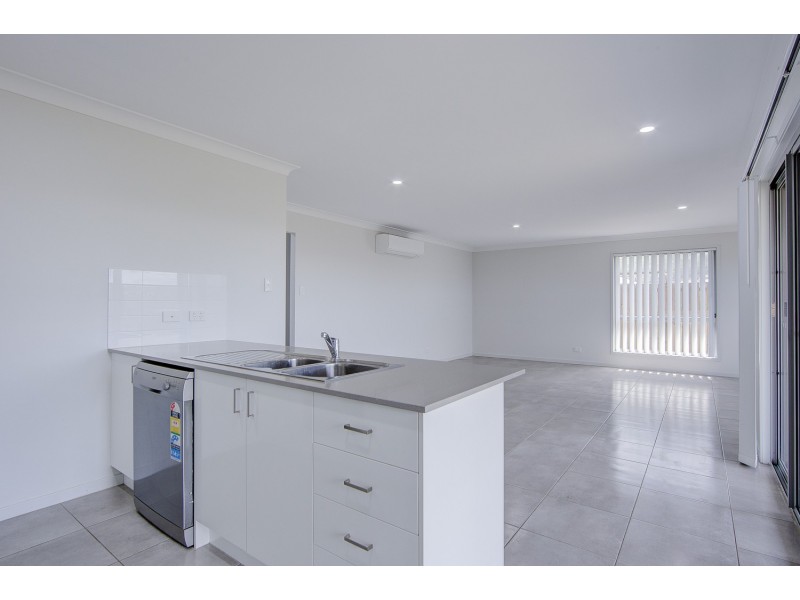 44 Dysart Drive, Holmview QLD 4207