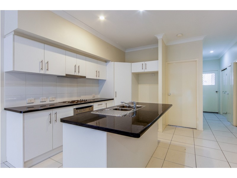 2/1 Frankland Avenue, Waterford QLD 4133