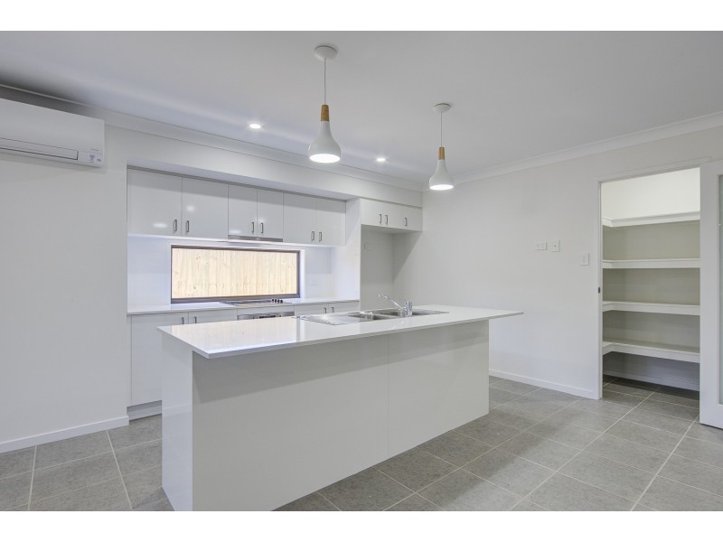 18 Steves Way, Coomera QLD 4209